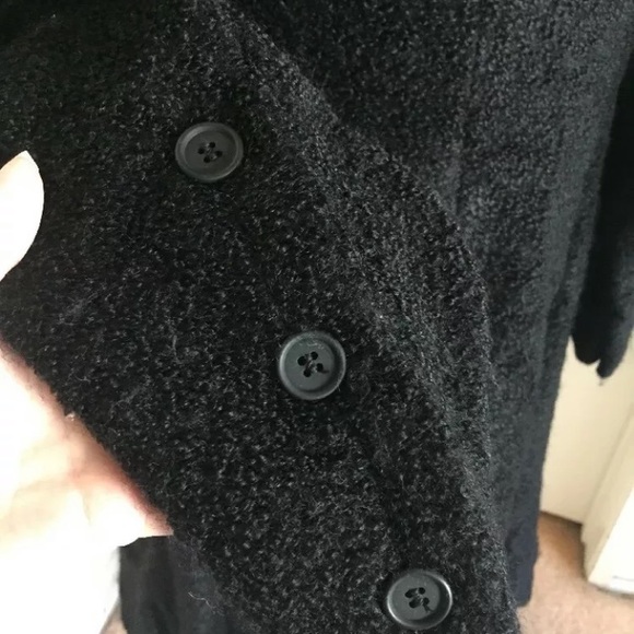 Moschino Black Coat With Fur Collar Size M $1550 - Picture 4 of 4